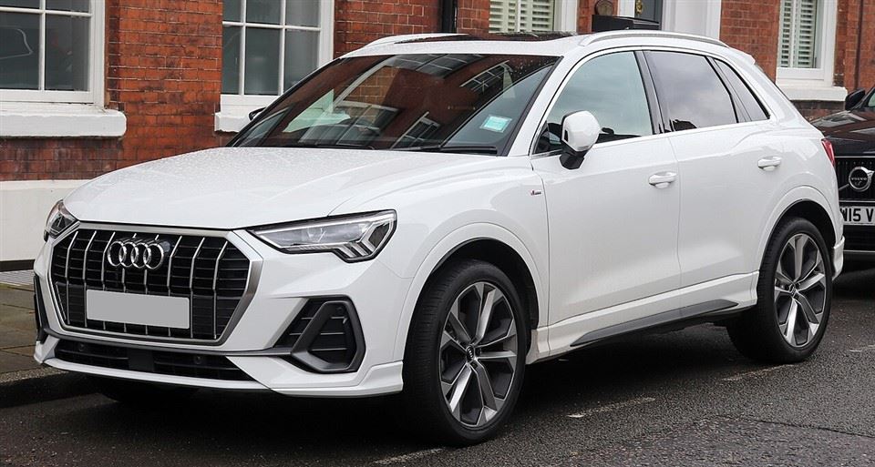 AUDI-Q3 AUDI-Q3